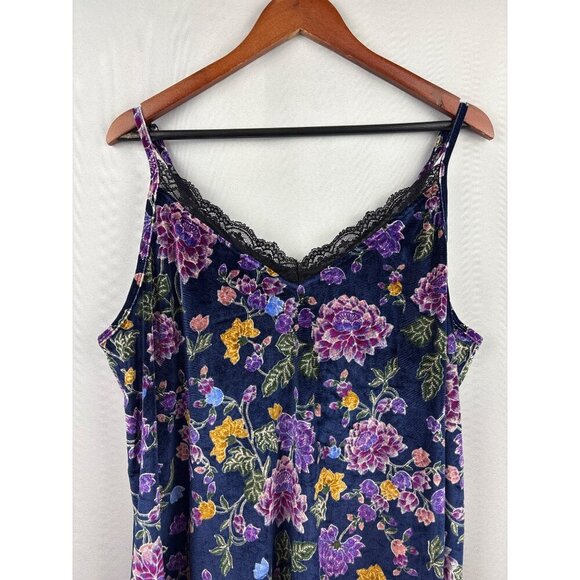 Women’s Torrid Size 1XL Blue & Multicolored Floral Printed Velvet Tank with Lace - Picture 2 of 5